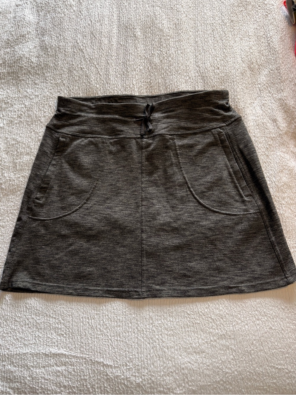 NWOT Kuhl Dark Gray Skort